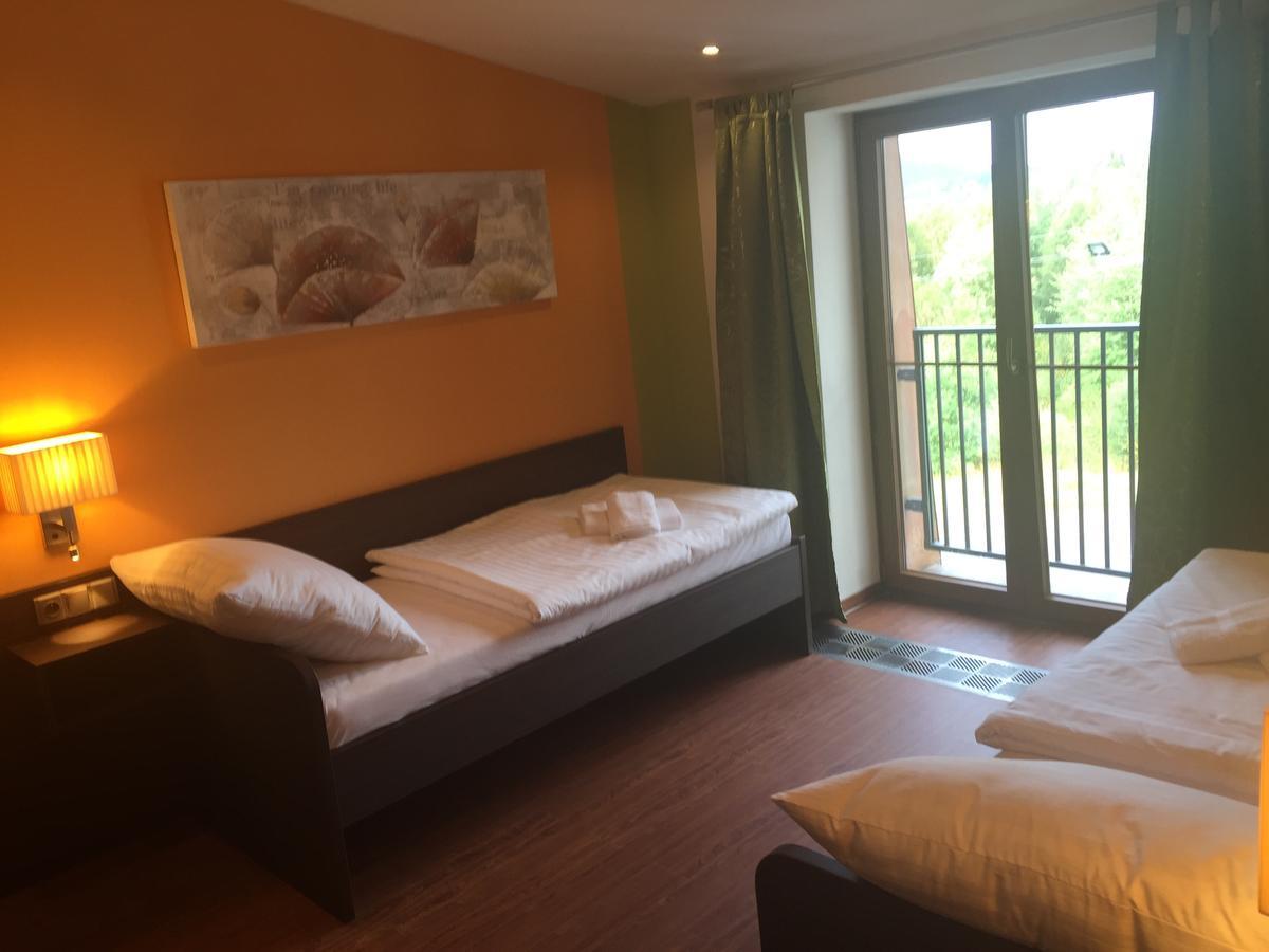 Casino & Hotel Admiral สตราชนี ภายนอก รูปภาพ