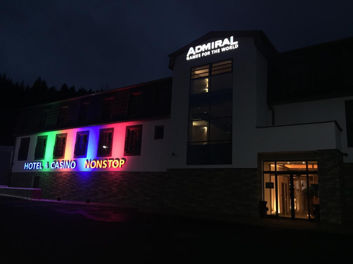 Casino & Hotel Admiral สตราชนี ภายนอก รูปภาพ